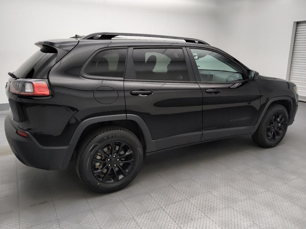 used 2023 Jeep Cherokee car, priced at $26,395