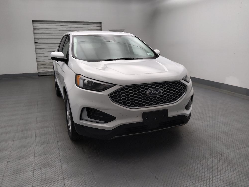 used 2024 Ford Edge car, priced at $28,395