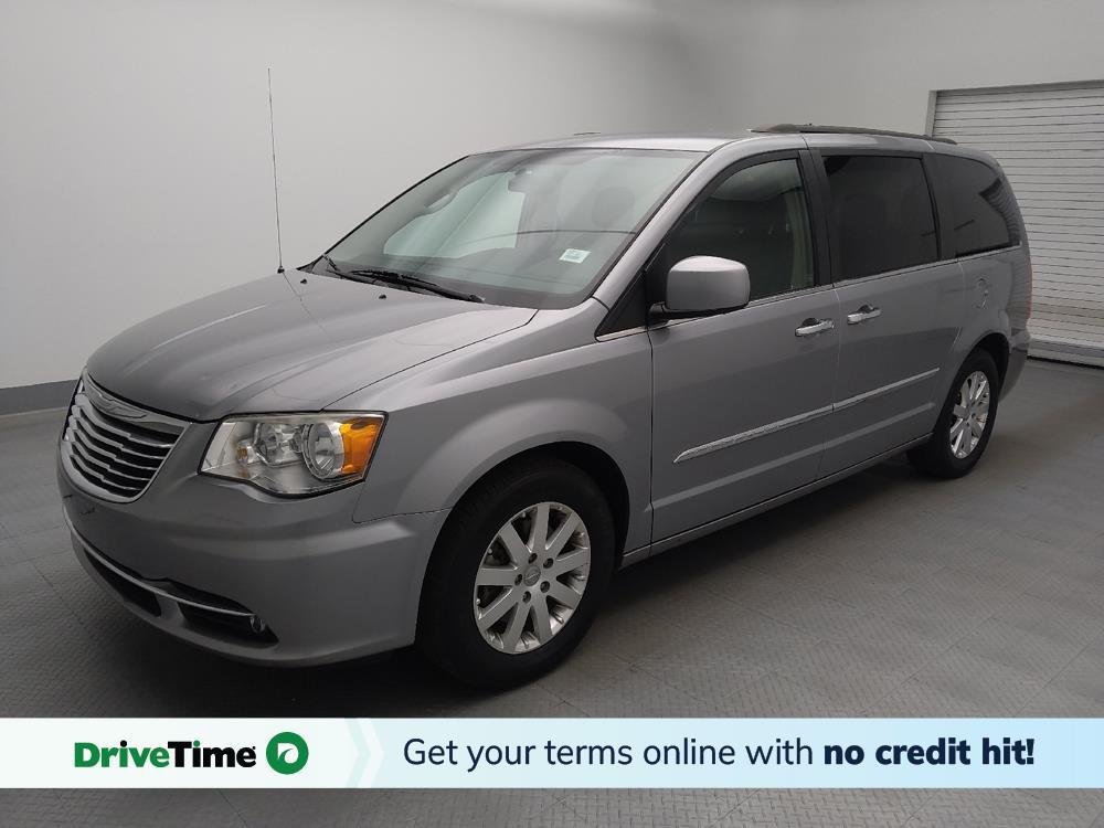 used 2015 Chrysler Town & Country car, priced at $14,995