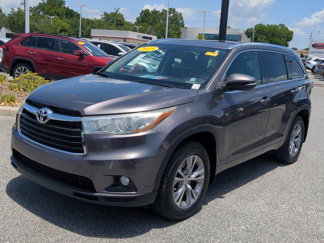 used 2015 Toyota Highlander car, priced at $19,981