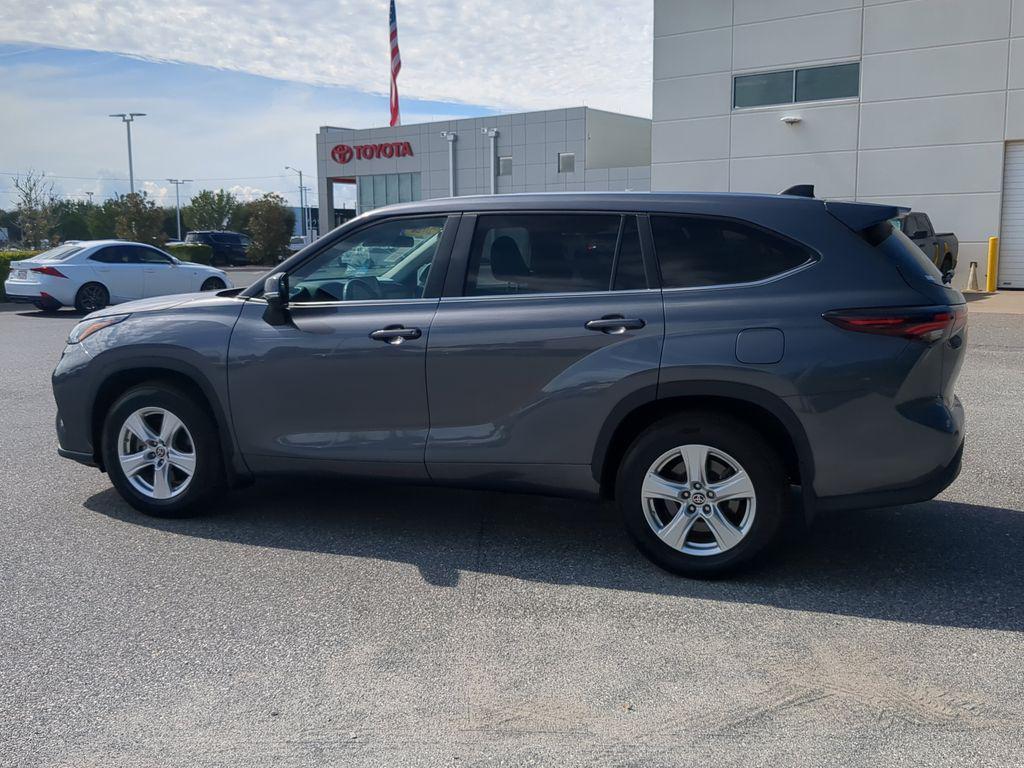 used 2024 Toyota Highlander car, priced at $34,983