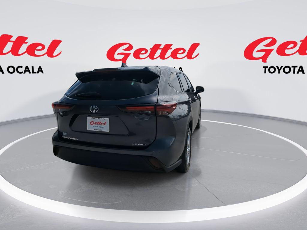 used 2024 Toyota Highlander car, priced at $32,984