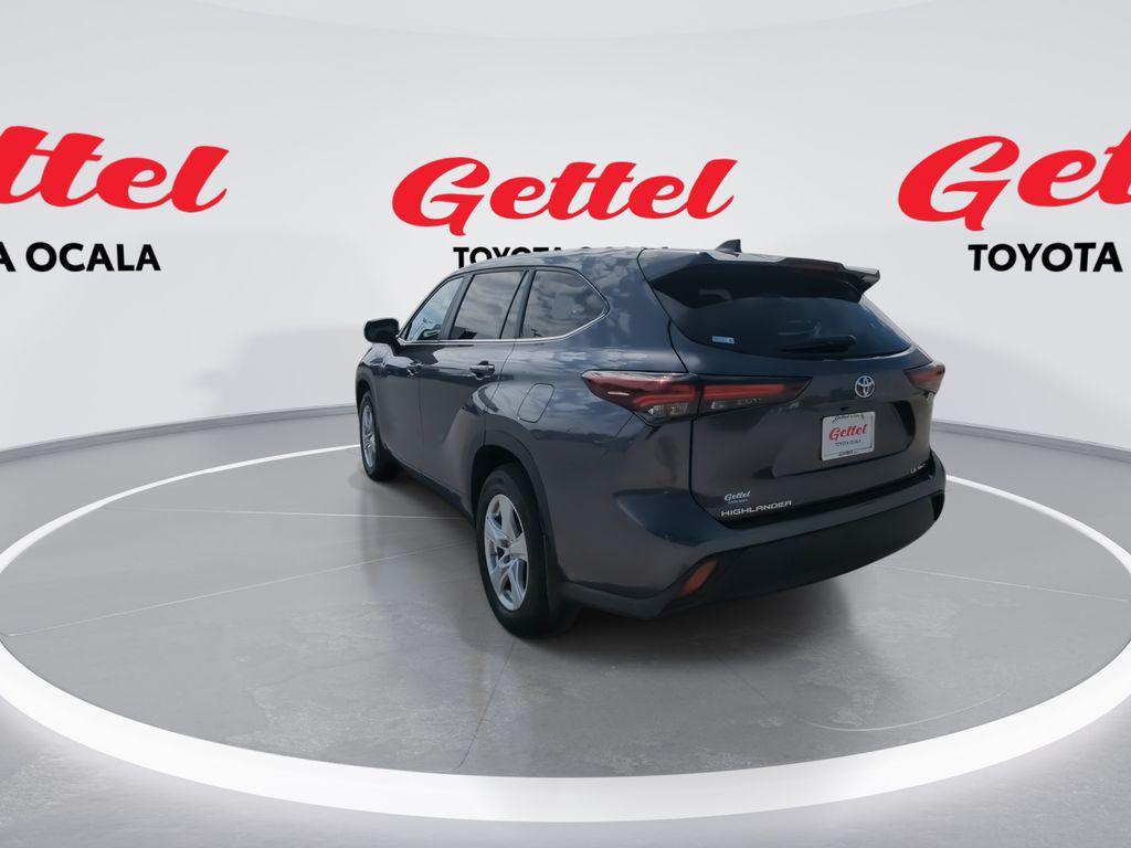used 2024 Toyota Highlander car, priced at $32,984