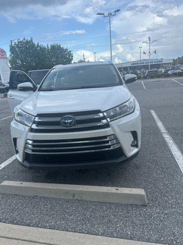 used 2019 Toyota Highlander Hybrid car, priced at $33,981