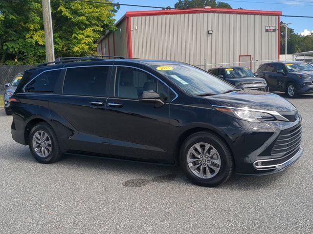 used 2023 Toyota Sienna car, priced at $36,882