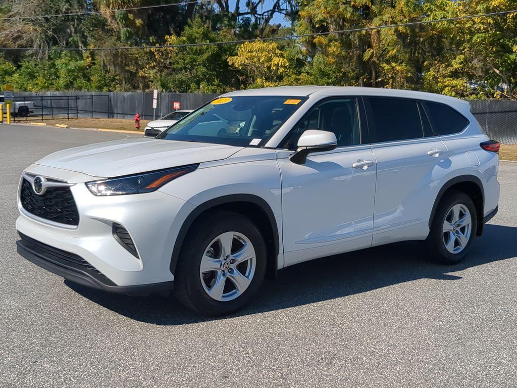 used 2023 Toyota Highlander car, priced at $30,982