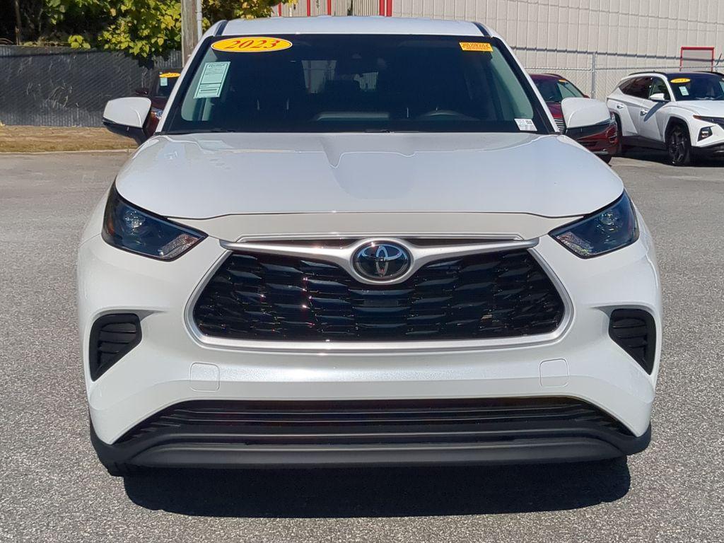 used 2023 Toyota Highlander car, priced at $30,982
