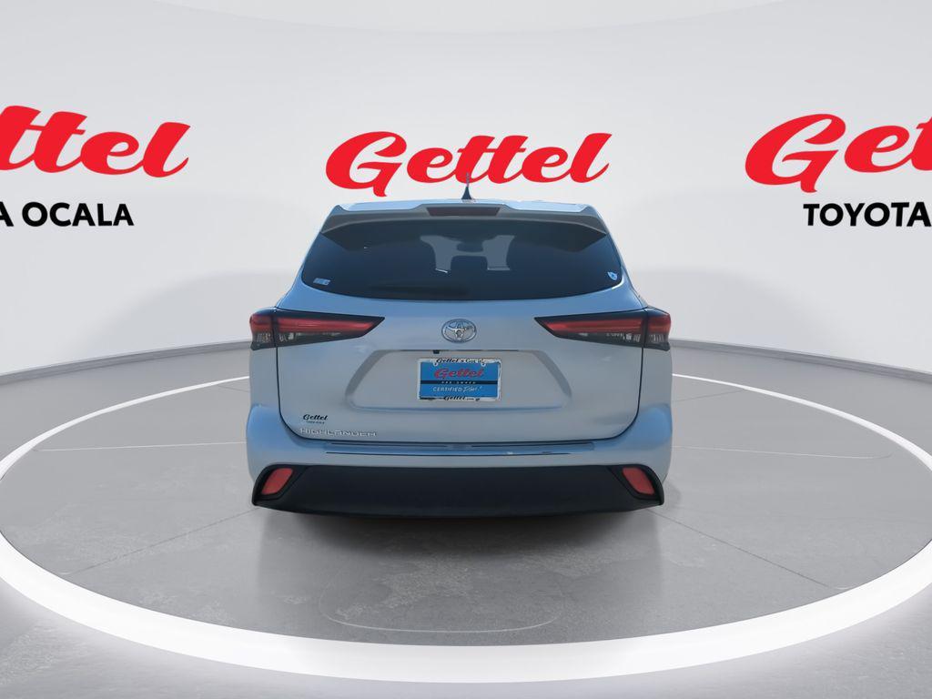 used 2023 Toyota Highlander car, priced at $30,982