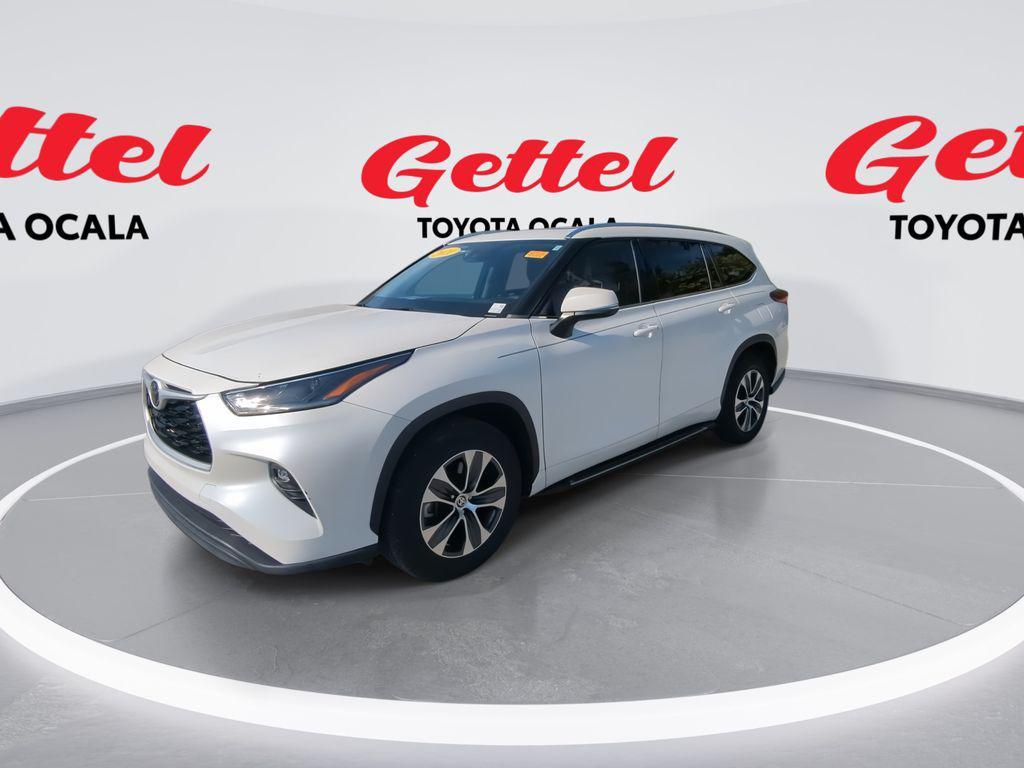 used 2021 Toyota Highlander car, priced at $29,882