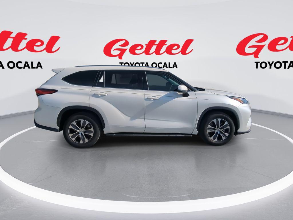 used 2021 Toyota Highlander car, priced at $29,882