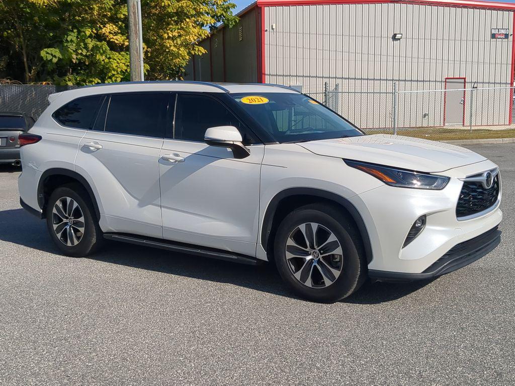 used 2021 Toyota Highlander car, priced at $29,882