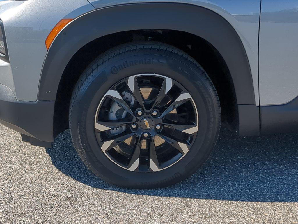 used 2023 Chevrolet TrailBlazer car, priced at $18,682