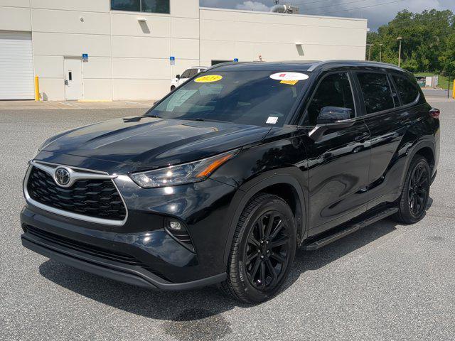 used 2023 Toyota Highlander car, priced at $38,381