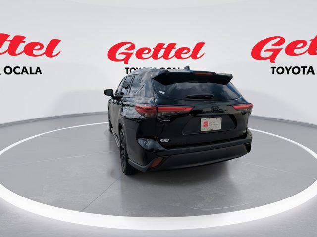 used 2023 Toyota Highlander car, priced at $38,381