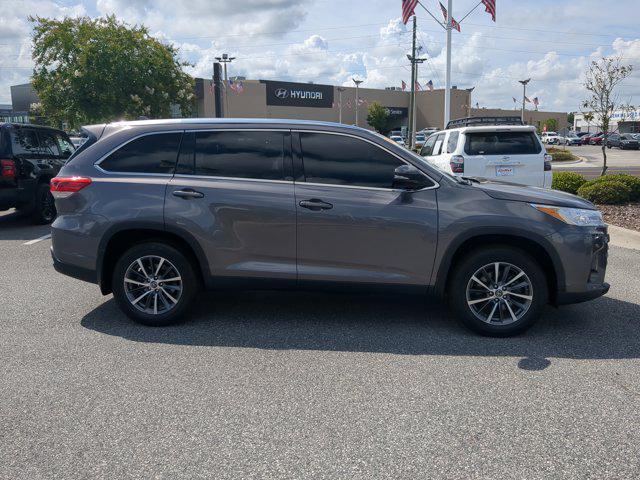 used 2019 Toyota Highlander car, priced at $27,982