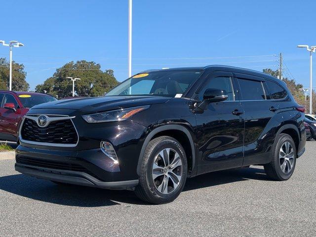 used 2021 Toyota Highlander car, priced at $28,482