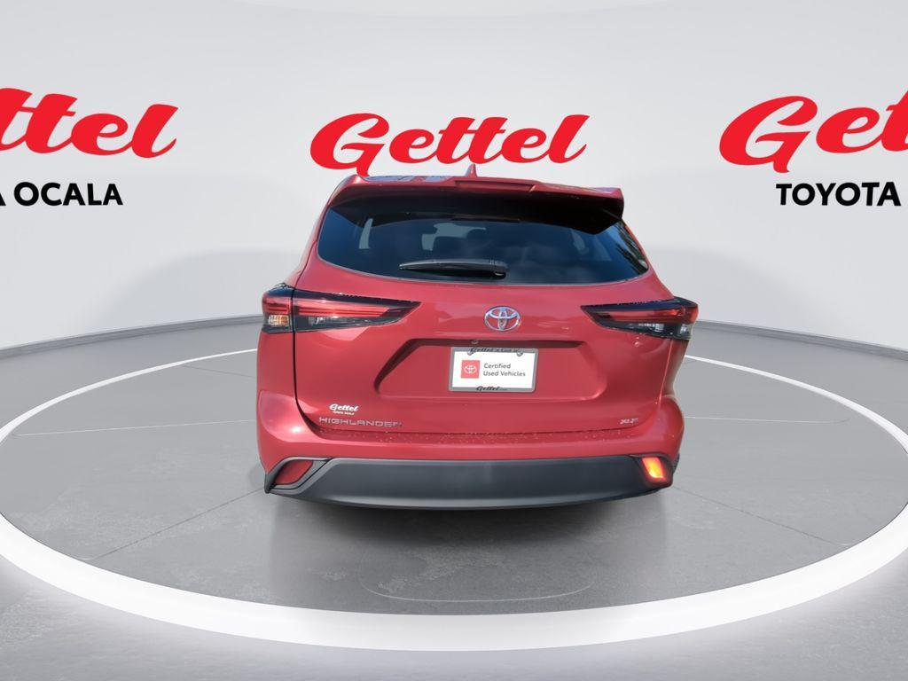 used 2025 Toyota Highlander car, priced at $43,882