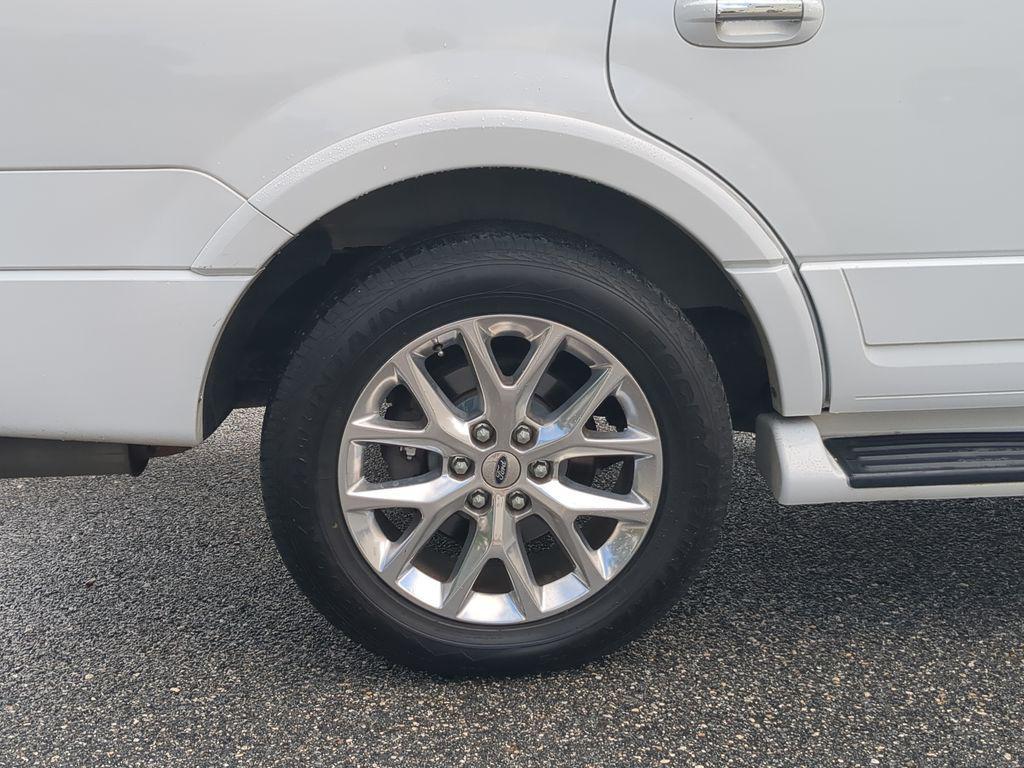 used 2016 Ford Expedition car, priced at $9,983