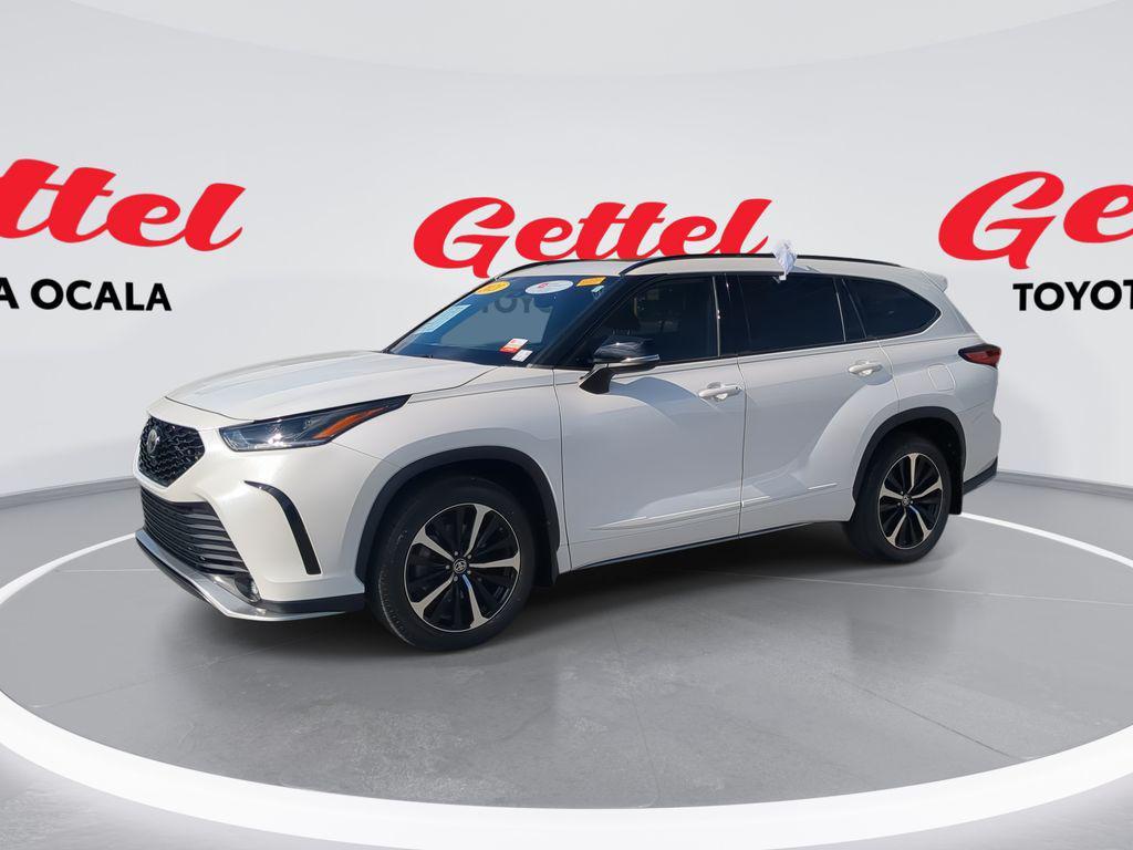 used 2021 Toyota Highlander car, priced at $33,581