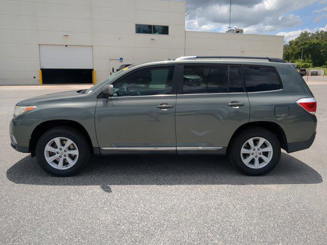 used 2013 Toyota Highlander car, priced at $16,981