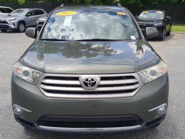 used 2013 Toyota Highlander car, priced at $16,981