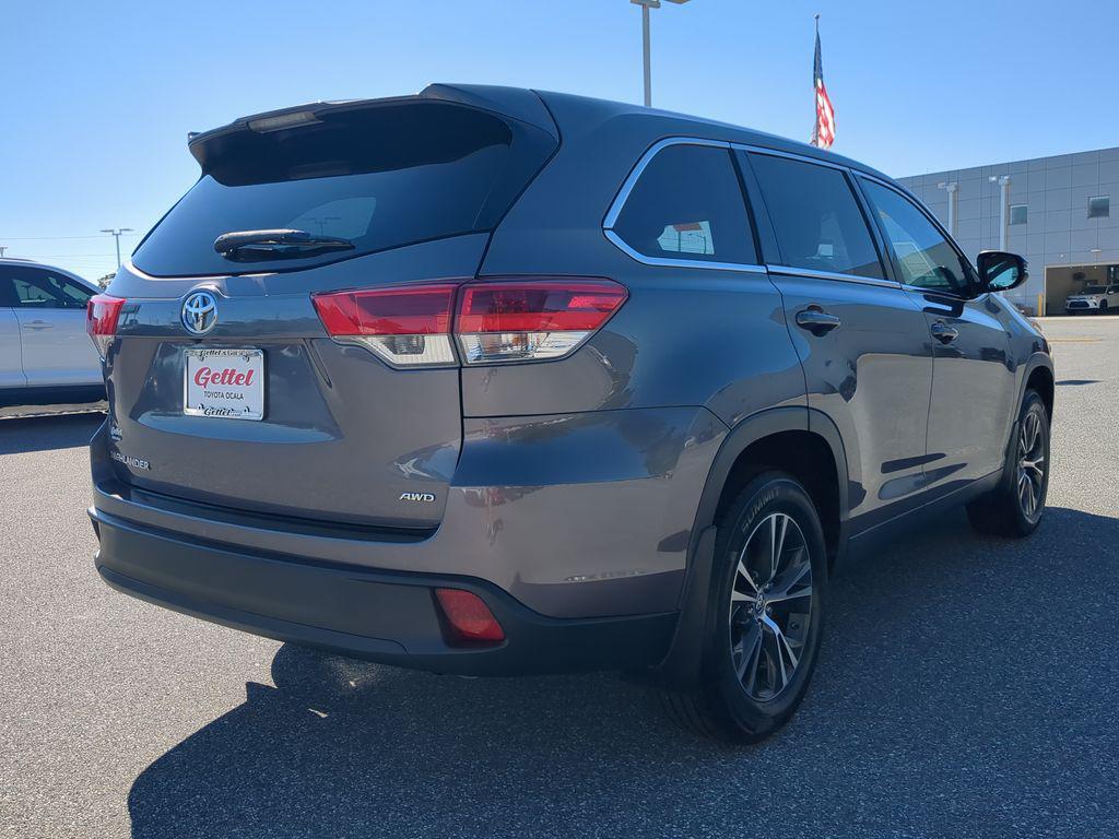 used 2019 Toyota Highlander car, priced at $17,981