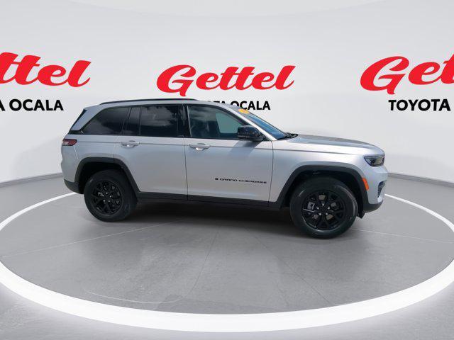 used 2025 Jeep Grand Cherokee car, priced at $38,881
