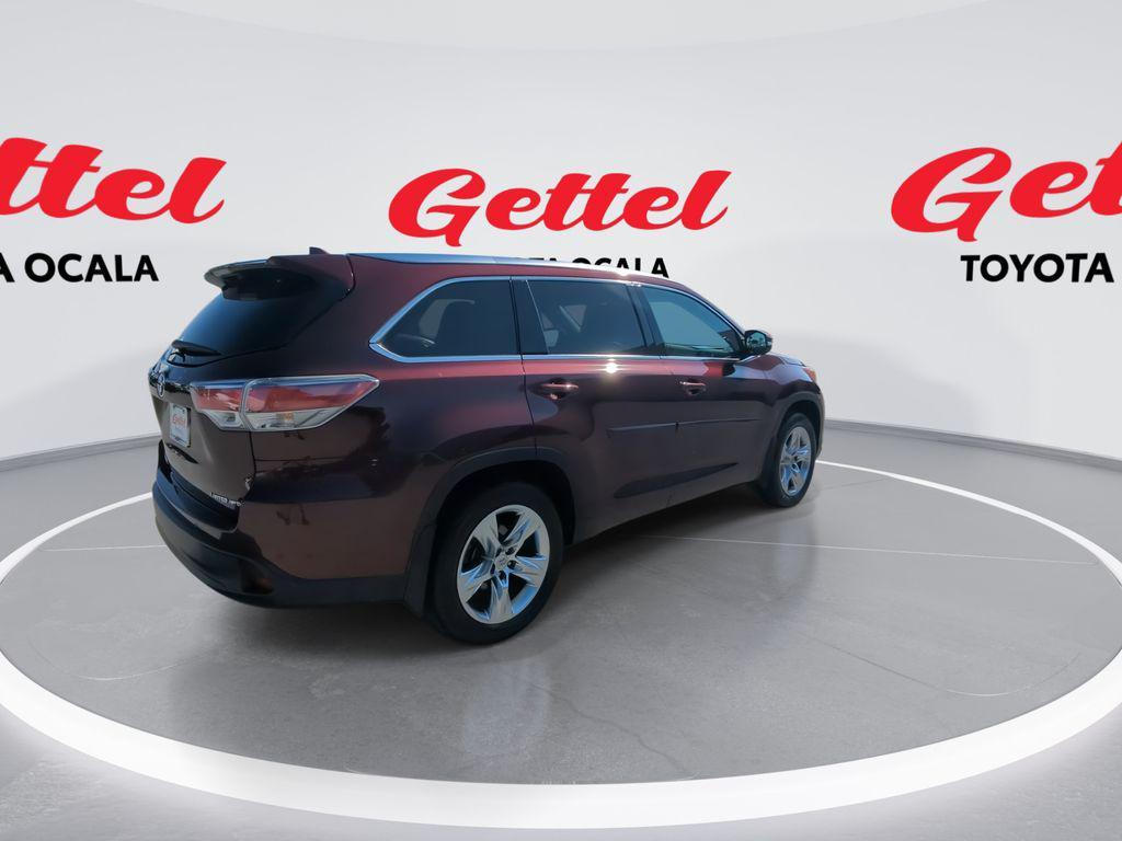 used 2015 Toyota Highlander car, priced at $18,582