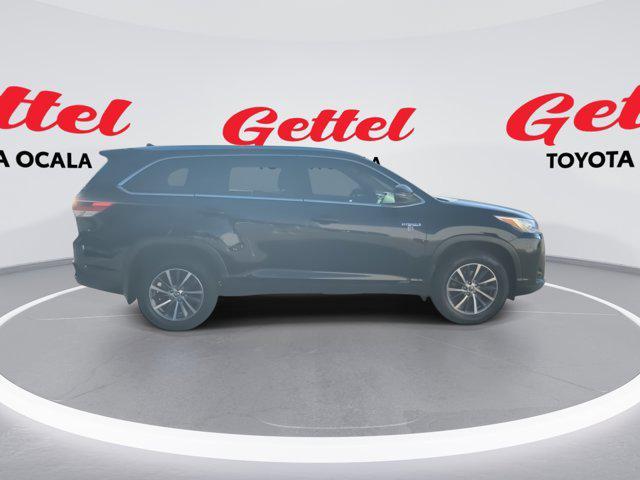 used 2019 Toyota Highlander Hybrid car, priced at $22,985