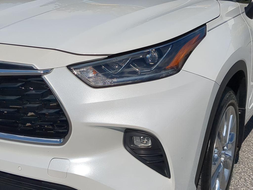 used 2023 Toyota Highlander car, priced at $40,481