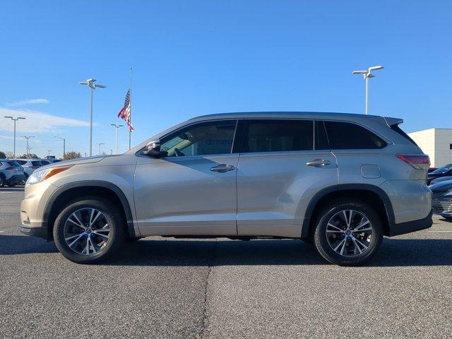 used 2016 Toyota Highlander car, priced at $18,981