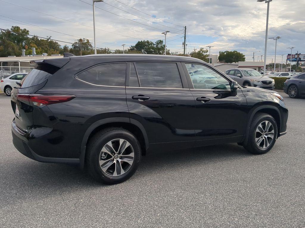 new 2026 Toyota Highlander car, priced at $48,832