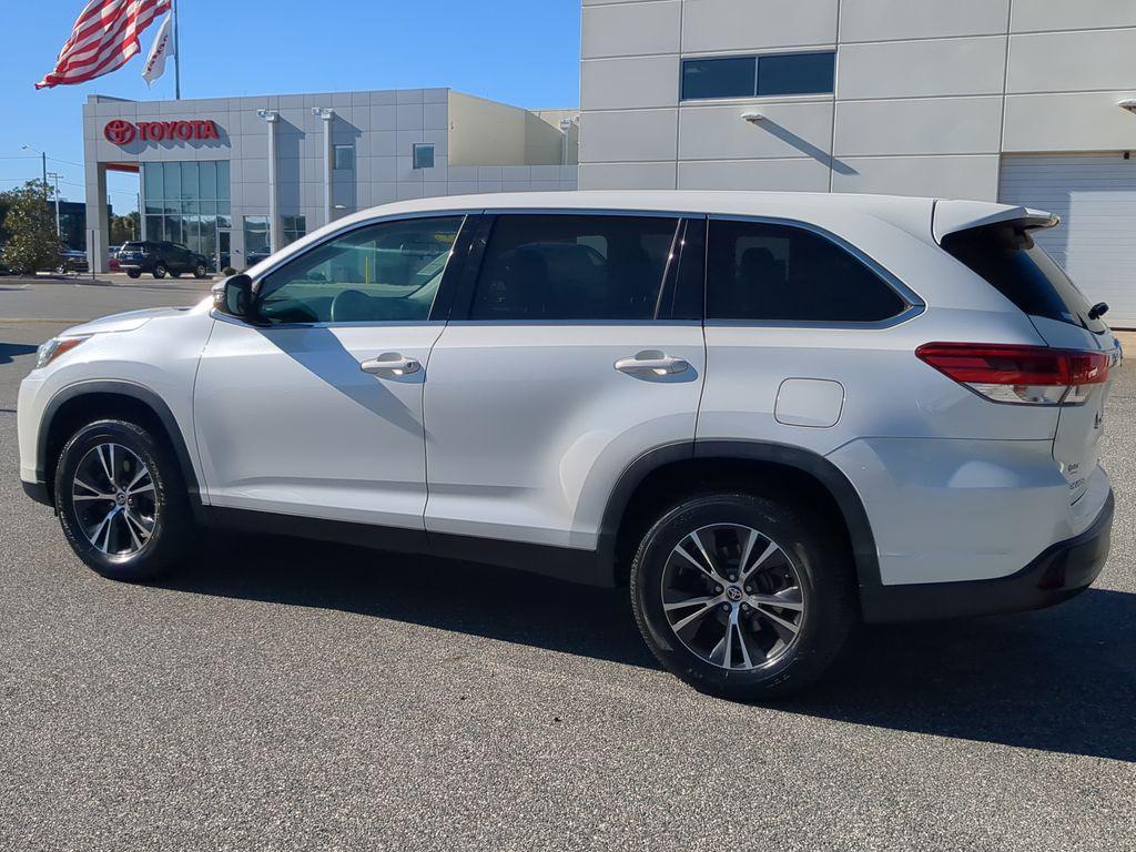 used 2019 Toyota Highlander car, priced at $18,881