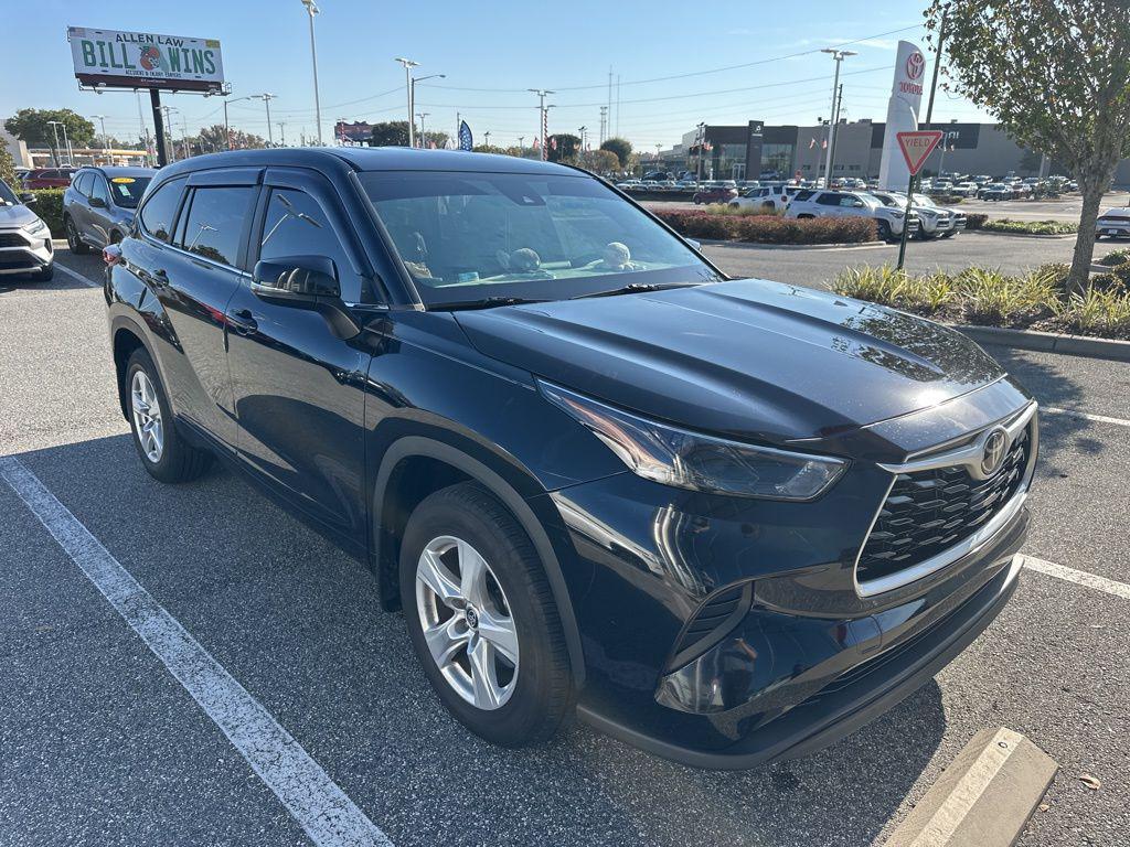 used 2023 Toyota Highlander car, priced at $29,582