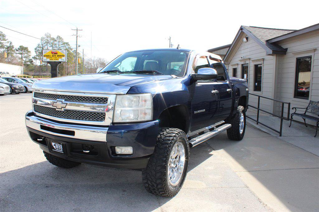 used 2011 Chevrolet Silverado 1500 car, priced at $16,495