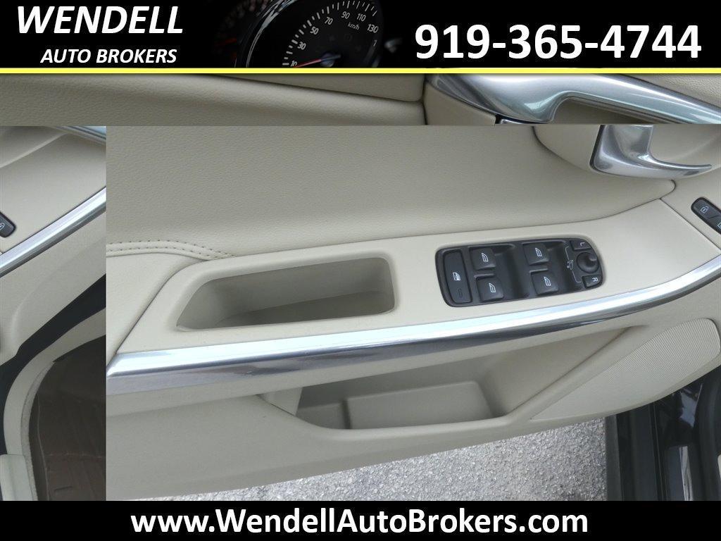 used 2015 Volvo XC60 car, priced at $10,986