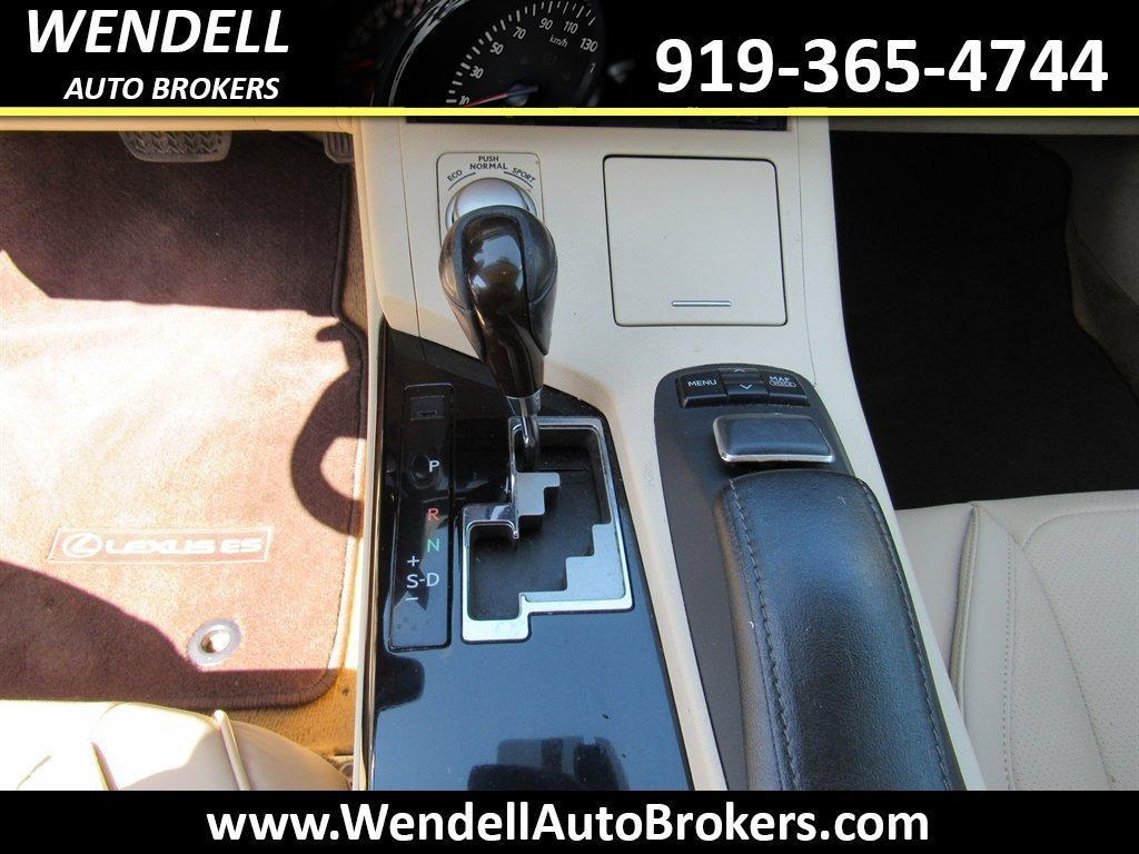 used 2013 Lexus ES 350 car, priced at $10,825