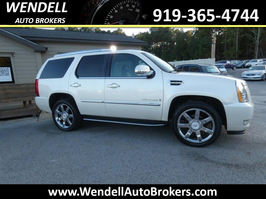 used 2008 Cadillac Escalade car, priced at $12,462