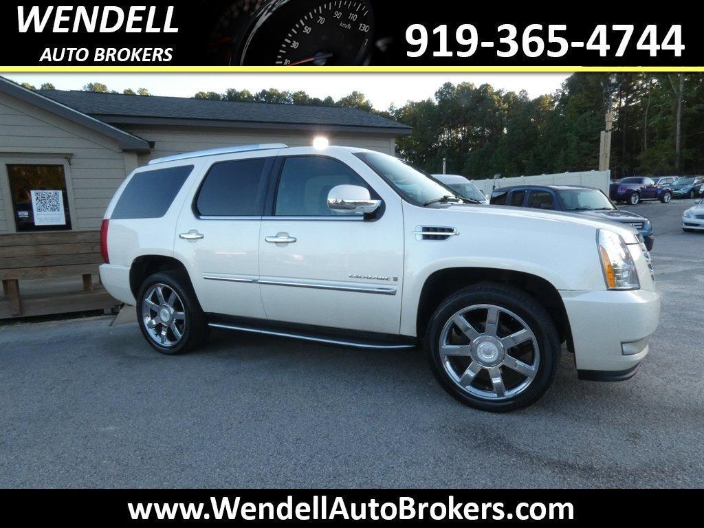 used 2008 Cadillac Escalade car, priced at $12,462
