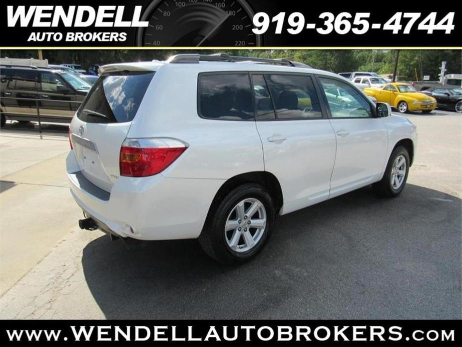 used 2010 Toyota Highlander car, priced at $11,745