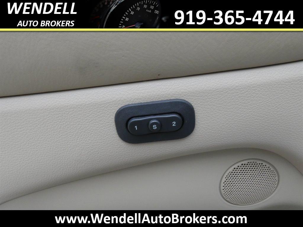 used 2015 Jeep Grand Cherokee car, priced at $14,426