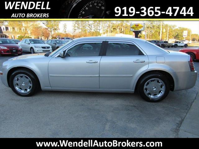 used 2005 Chrysler 300 car, priced at $4,995