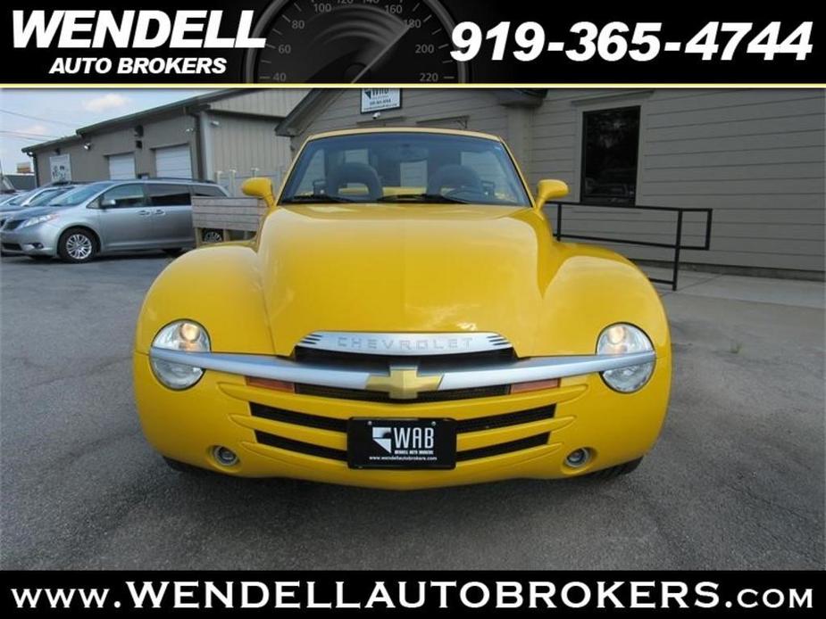 used 2004 Chevrolet SSR car, priced at $23,995