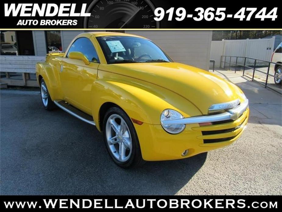 used 2004 Chevrolet SSR car, priced at $25,995