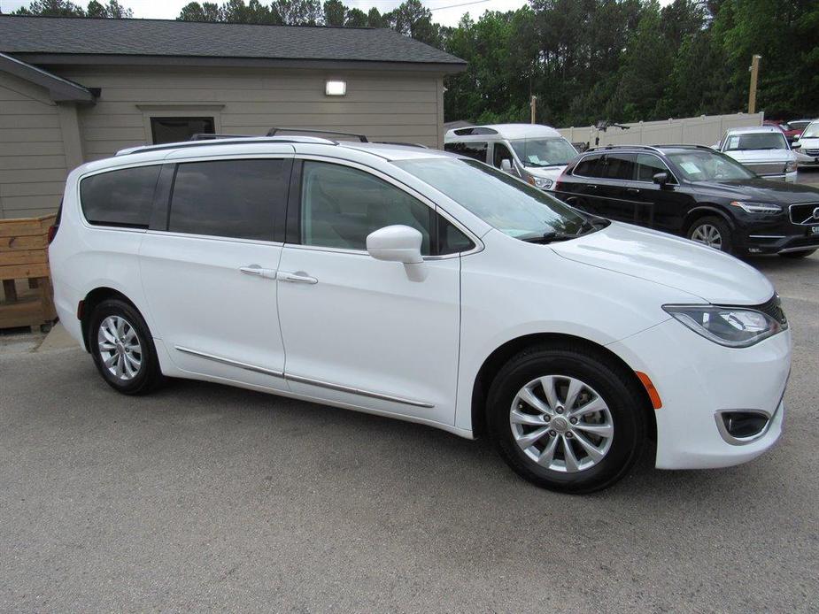 used 2018 Chrysler Pacifica car, priced at $15,495