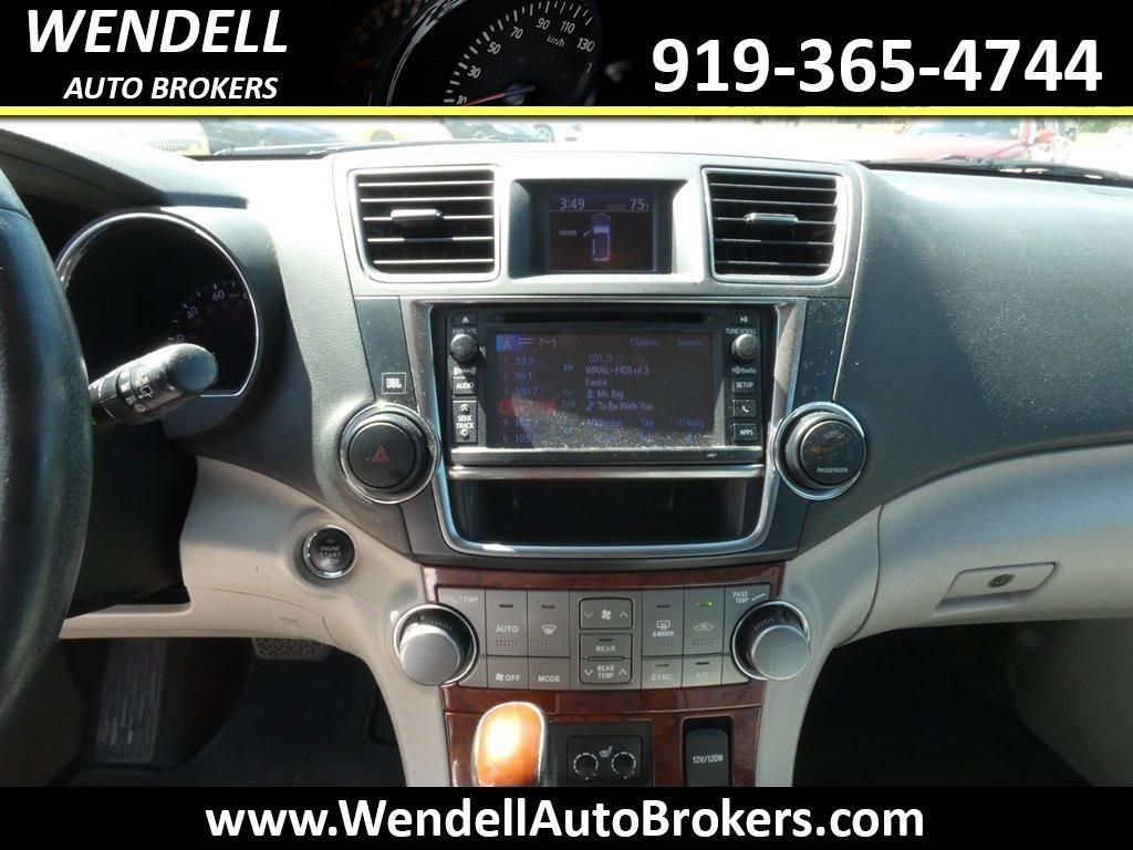 used 2013 Toyota Highlander car, priced at $15,828