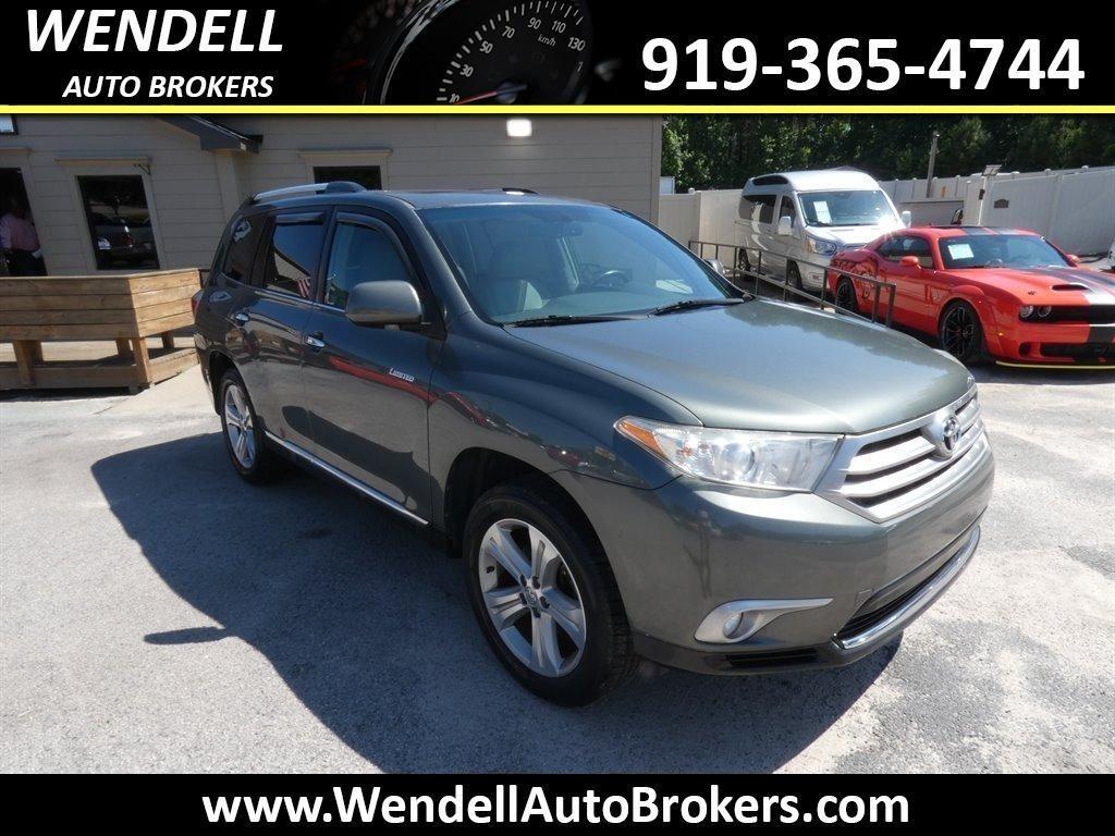 used 2013 Toyota Highlander car, priced at $15,828