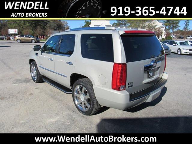 used 2009 Cadillac Escalade car, priced at $12,995