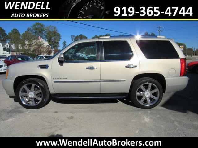 used 2009 Cadillac Escalade car, priced at $12,995