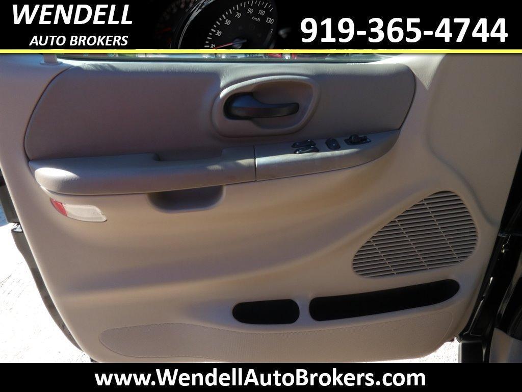 used 2001 Ford F-150 car, priced at $7,995